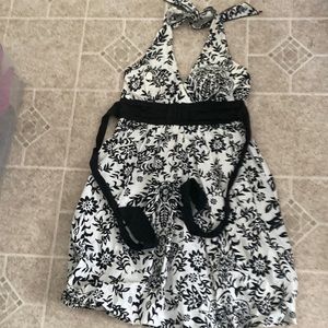 Black and white dress size small